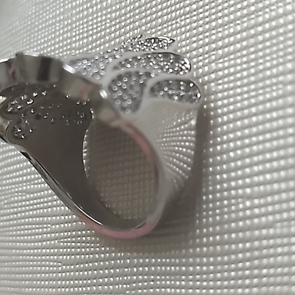 Ring - Picture 5 of 7